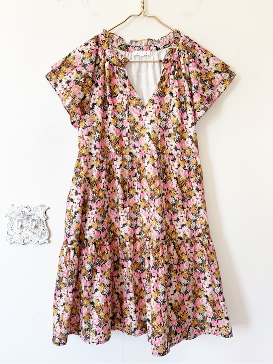 THML Dresses & Skirts - THML Pink and Gold Floral Seersucker Tiered Babydoll Dress Pockets XL